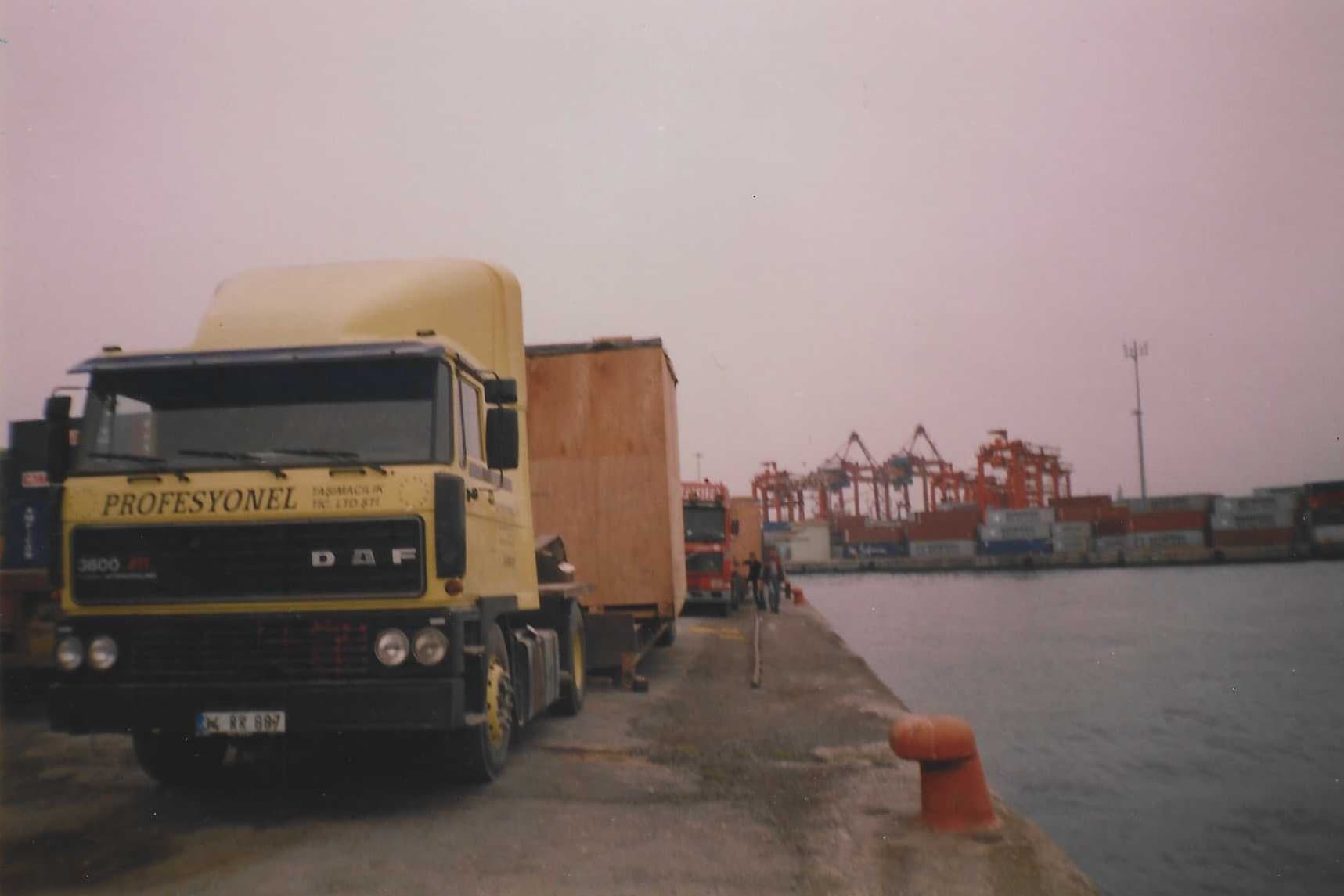 Profesyonel Transport arşiv operasyon fotoğrafı 4
